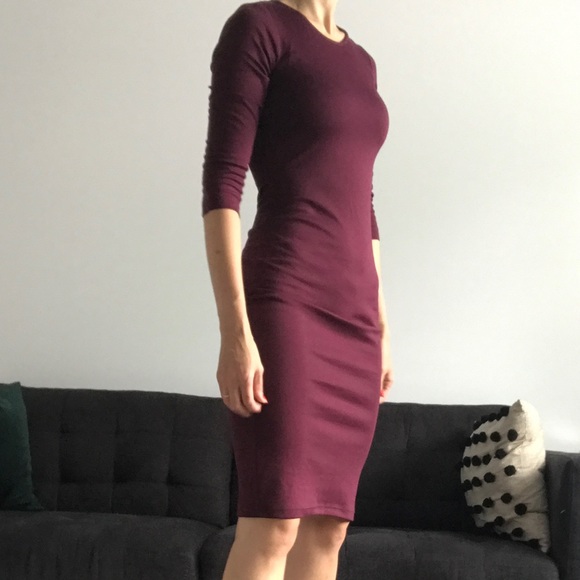 ✨SOLD ✨ H&M Body-con 3/4 Sleeve Dress - Picture 2 of 8